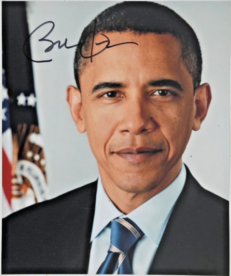 Authentic BARACK OBAMA 44th President , Signed Autograph 8.5”x 9.5” Photo