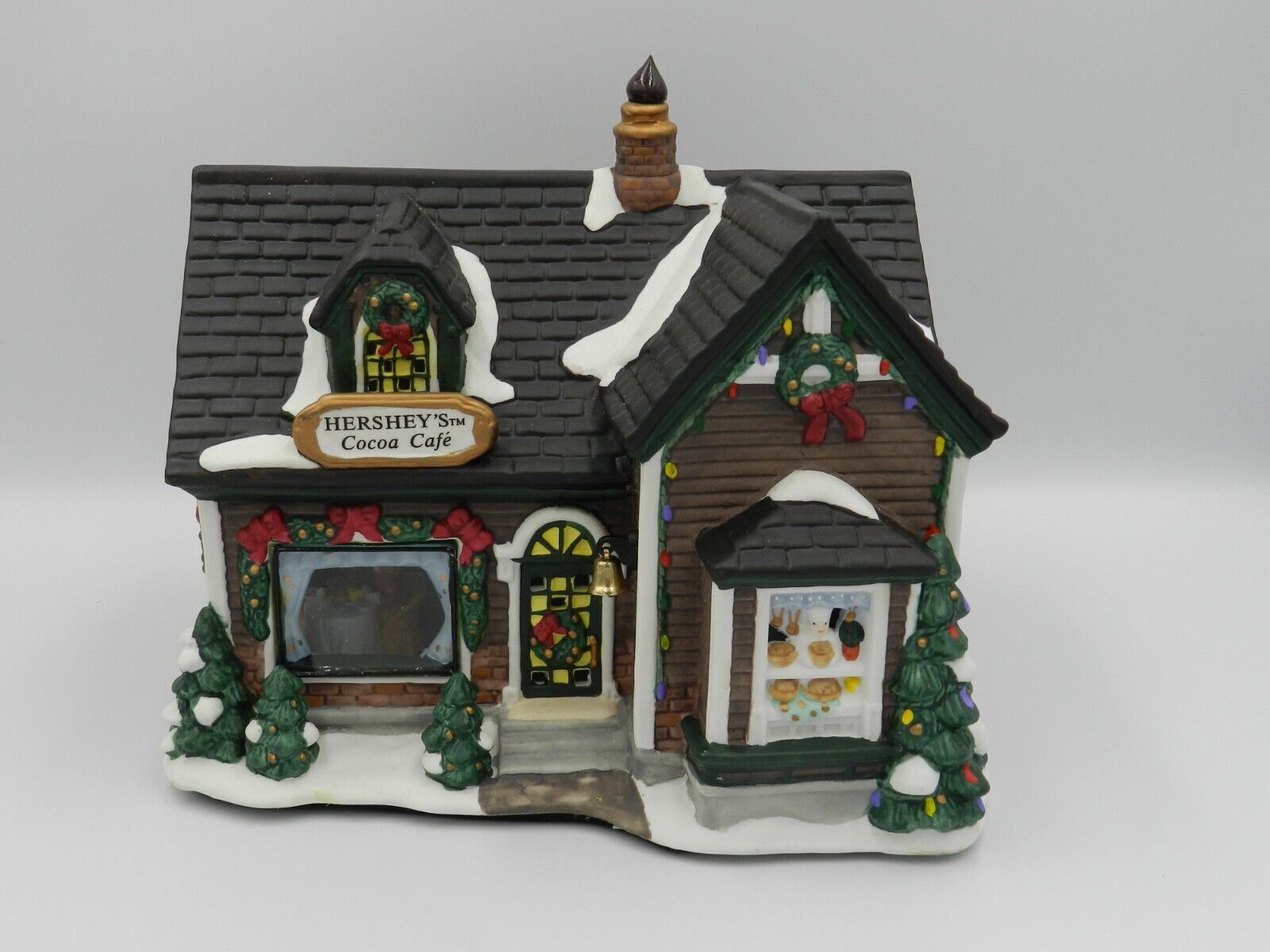 Hershey’s Holiday Village ~ Cocoa Cafe ~ Limited Edition 2001 Lighted House