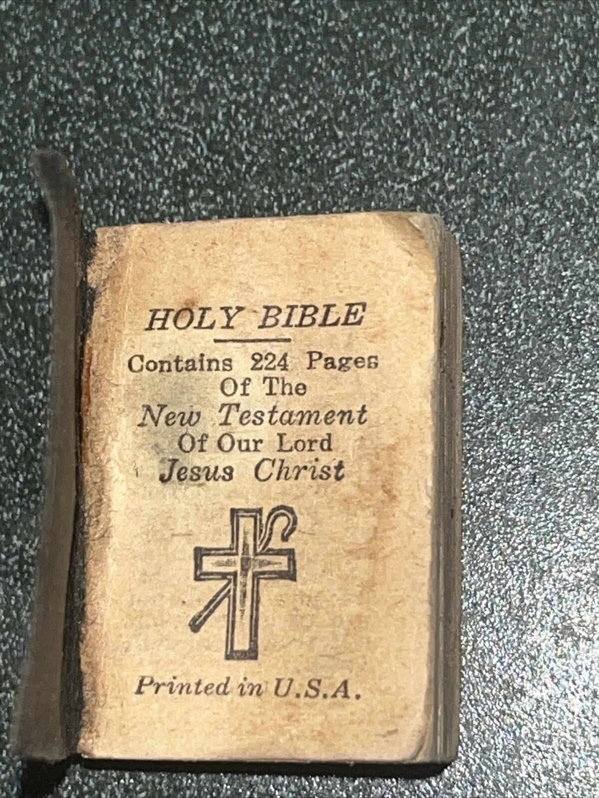 Vintage New Testament Minature Bible