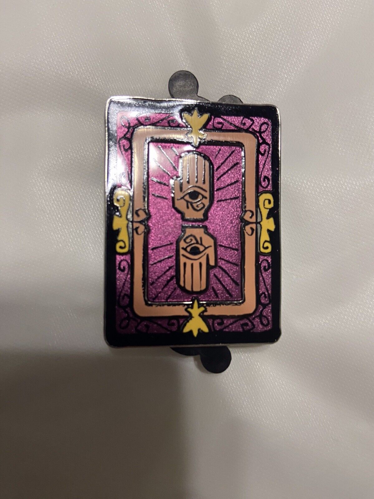 Hocus Pocus Villain Spectacular Mystery Tarot Card Disney Pin Authentic 2021