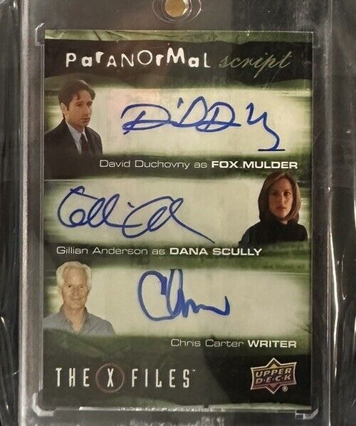 2018 UD X-Files David Duchovny Gillan Anderson Chris Carter Triple Autograph