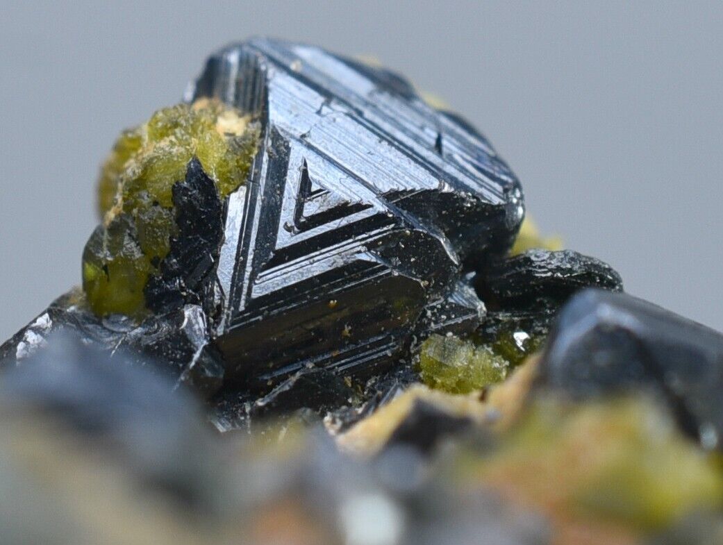 75.40CT Ultra Rare Natural Black Magnetite & Vivianite Crystals From Afghanistan