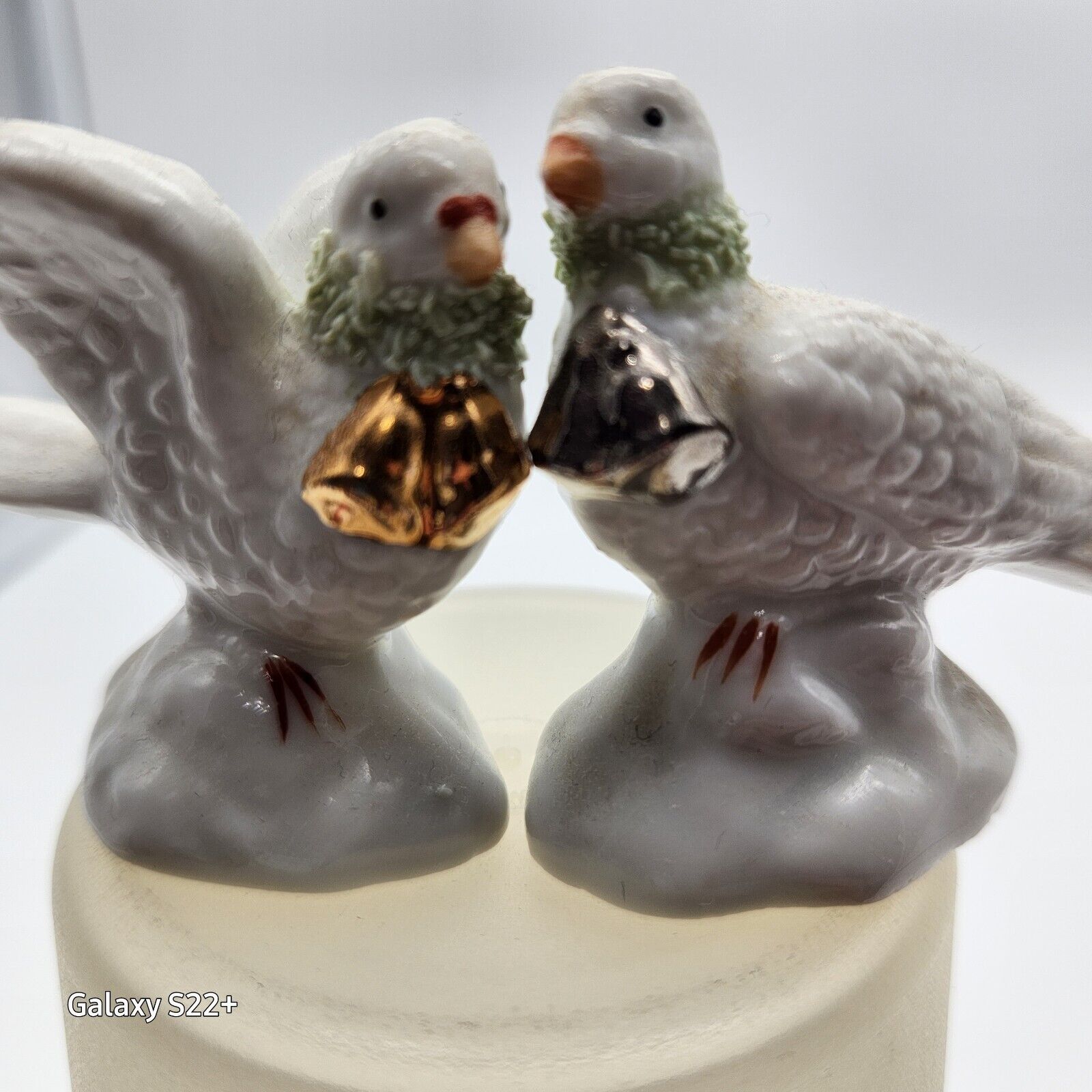 Vintage White Doves set of 2 Handpainted Gold Silver Bells Miniature 