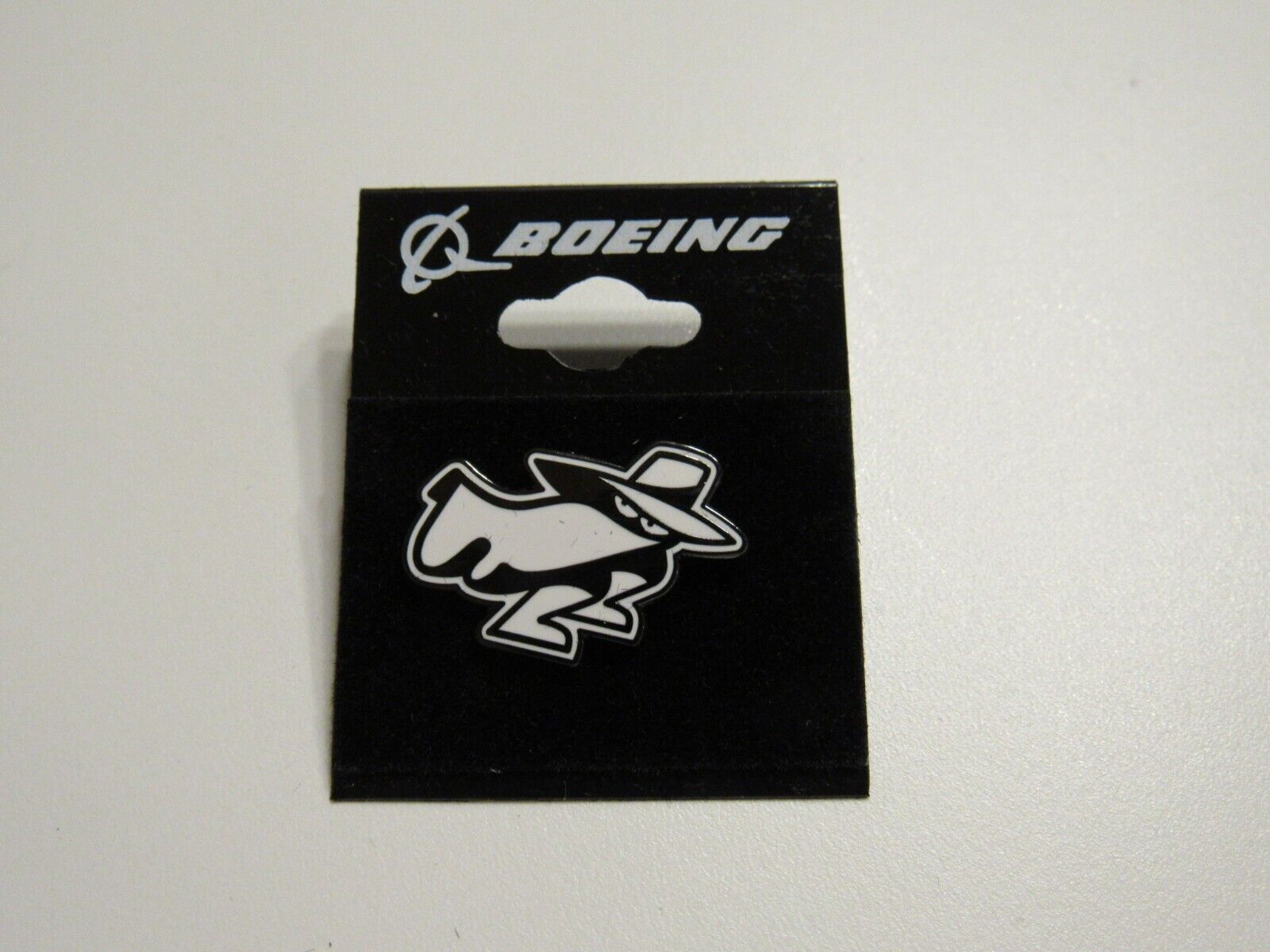 Boeing Phantom Works Pin Skunk Stealth Advanced Defense Aircraft Fighter NEW
