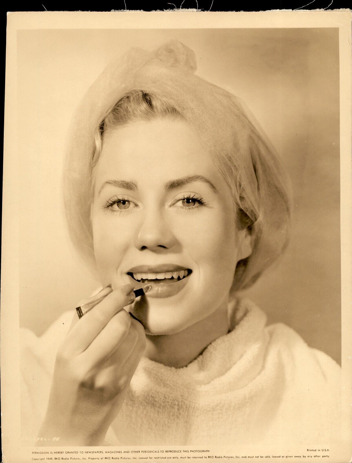 GA167 \'49 Original Linen Backed Photo BEAUTIFUL BLONDE Vintage Glamour Lip Gloss
