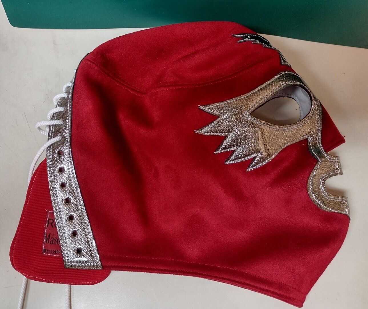 Mil Máscaras Profesional Mask in Red and Silver