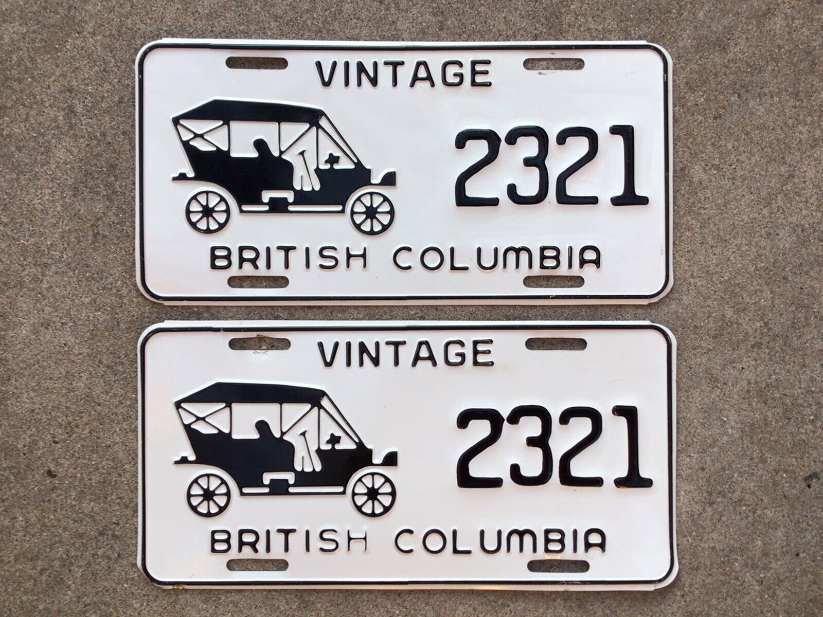 (2) -PAIR -1960’s / 1970’s - BRITISH COLUMBIA - CANADA -VINTAGE - LICENSE PLATES