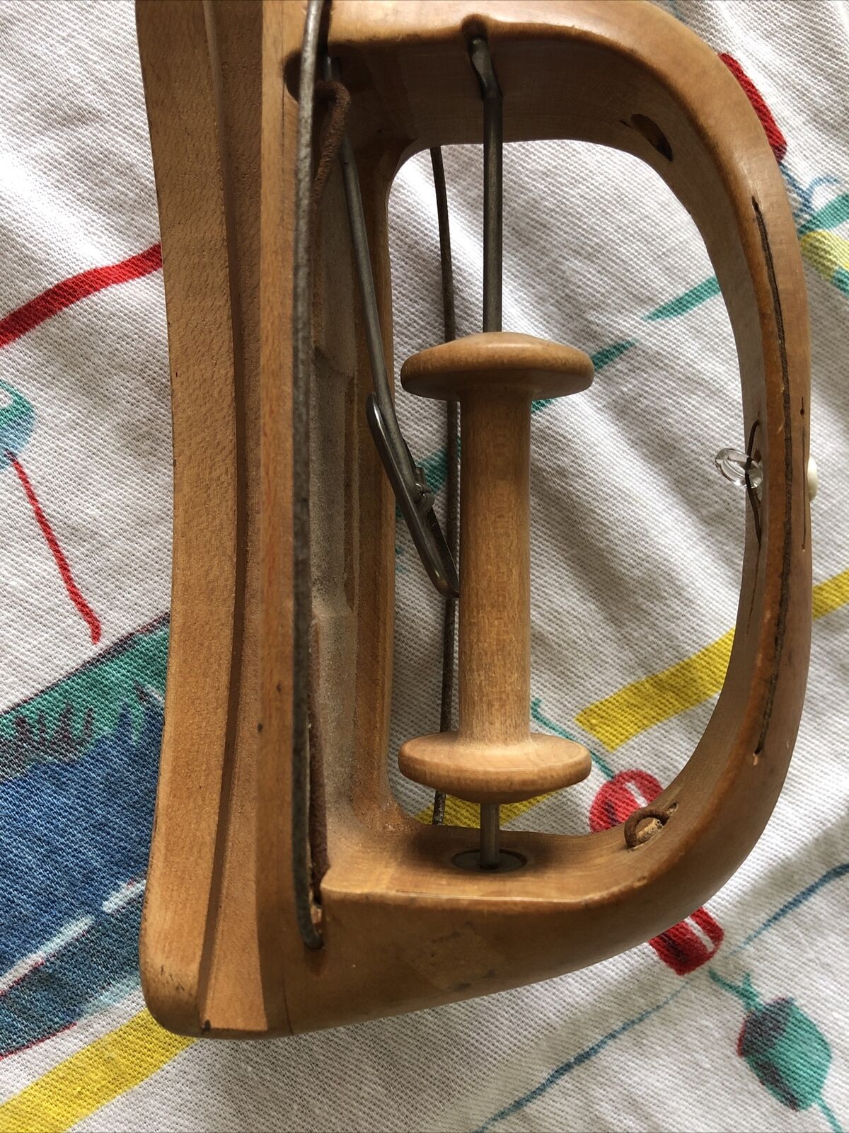 Vintage Antique Wooden Sewing Weaving Loom Thread Shuttle Bobbin