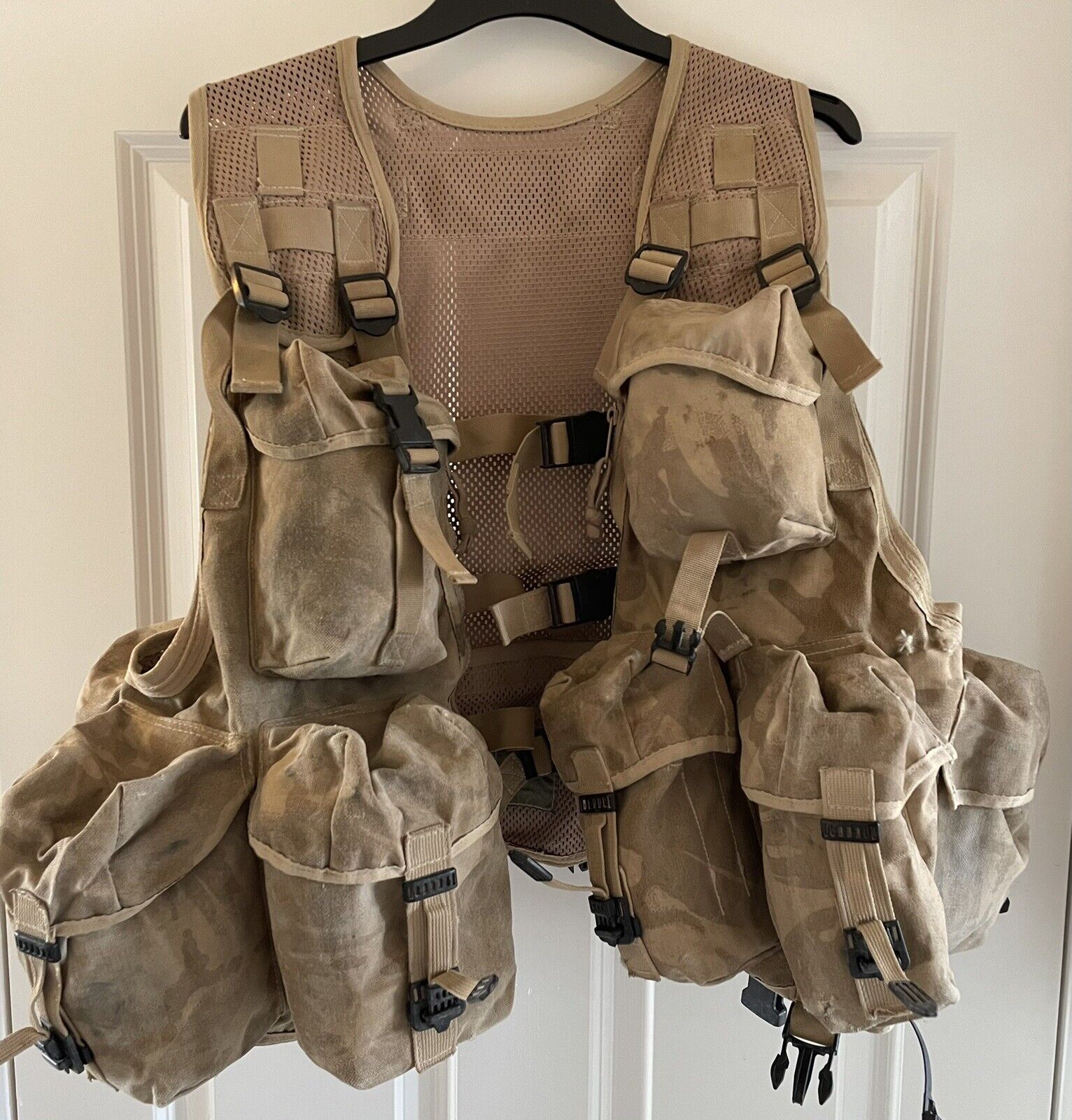 British Army Desert DPM  Load carrying tactical vest pouches Assault vest (M/L )