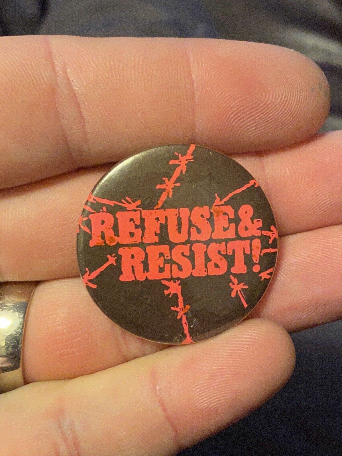 VINTAGE REFUSE & RESIST CAUSE PROTEST PIN BACK BUTTON ANTI POLICE ANTI WAR