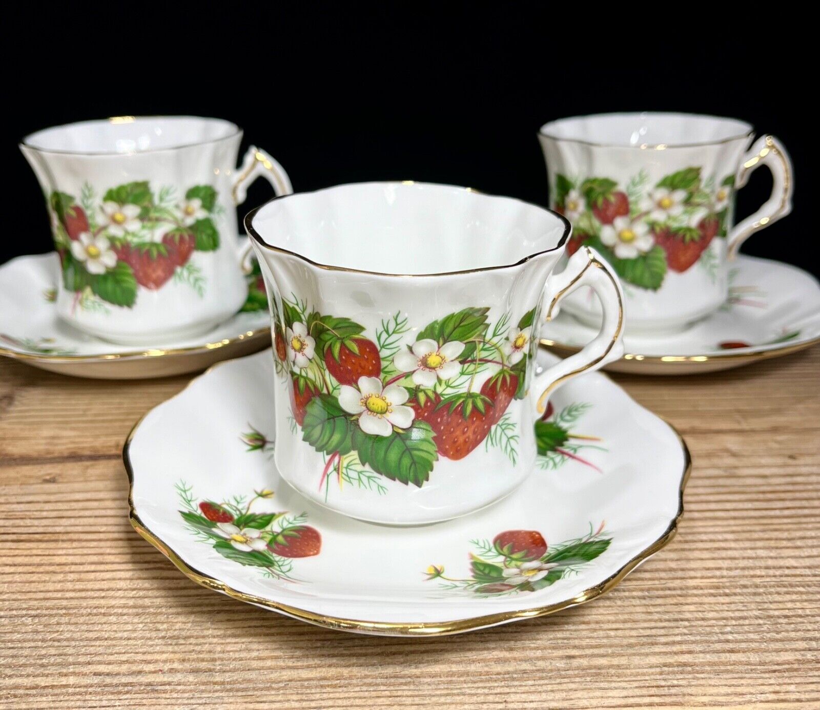 Hammersley Spode Strawberry Ripe Pattern England Teacup & Saucer Set 3 Vintage