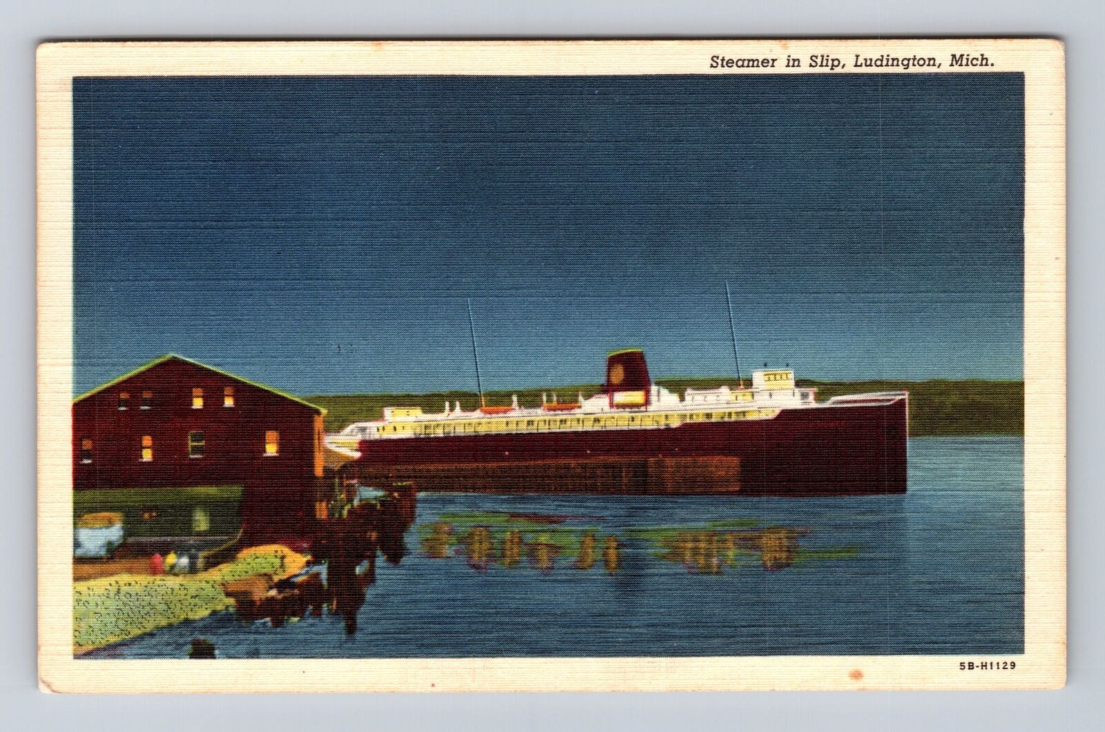Ludington MI-Michigan, Steamer In Slip, Antique, Vintage c1947 Souvenir Postcard