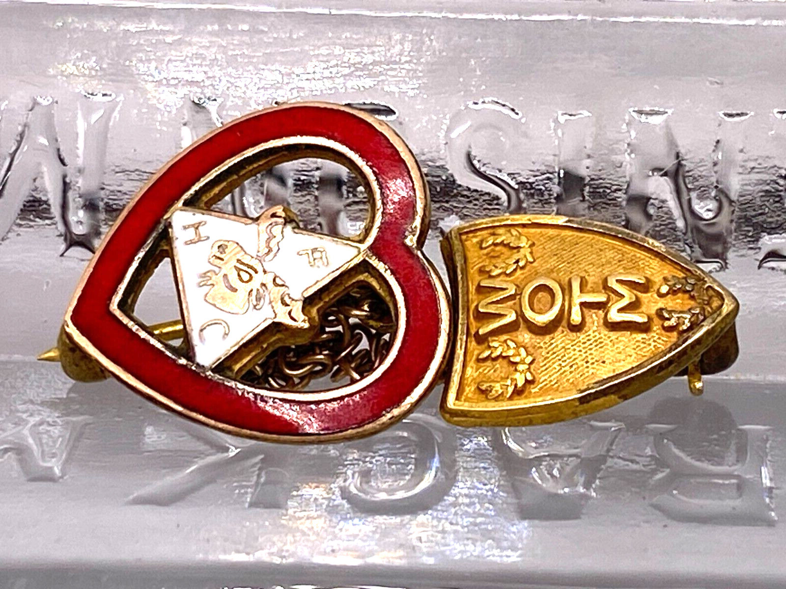 Vtg. WOTM Women of the Moose heart shaped gold filled enamel