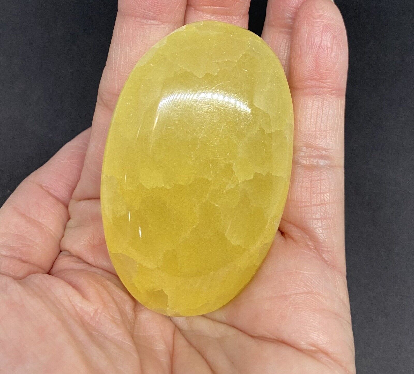 Lemon Calcite Palm Stone From Pakistan 92g Approx 2 1/2in RARE USA SELLER