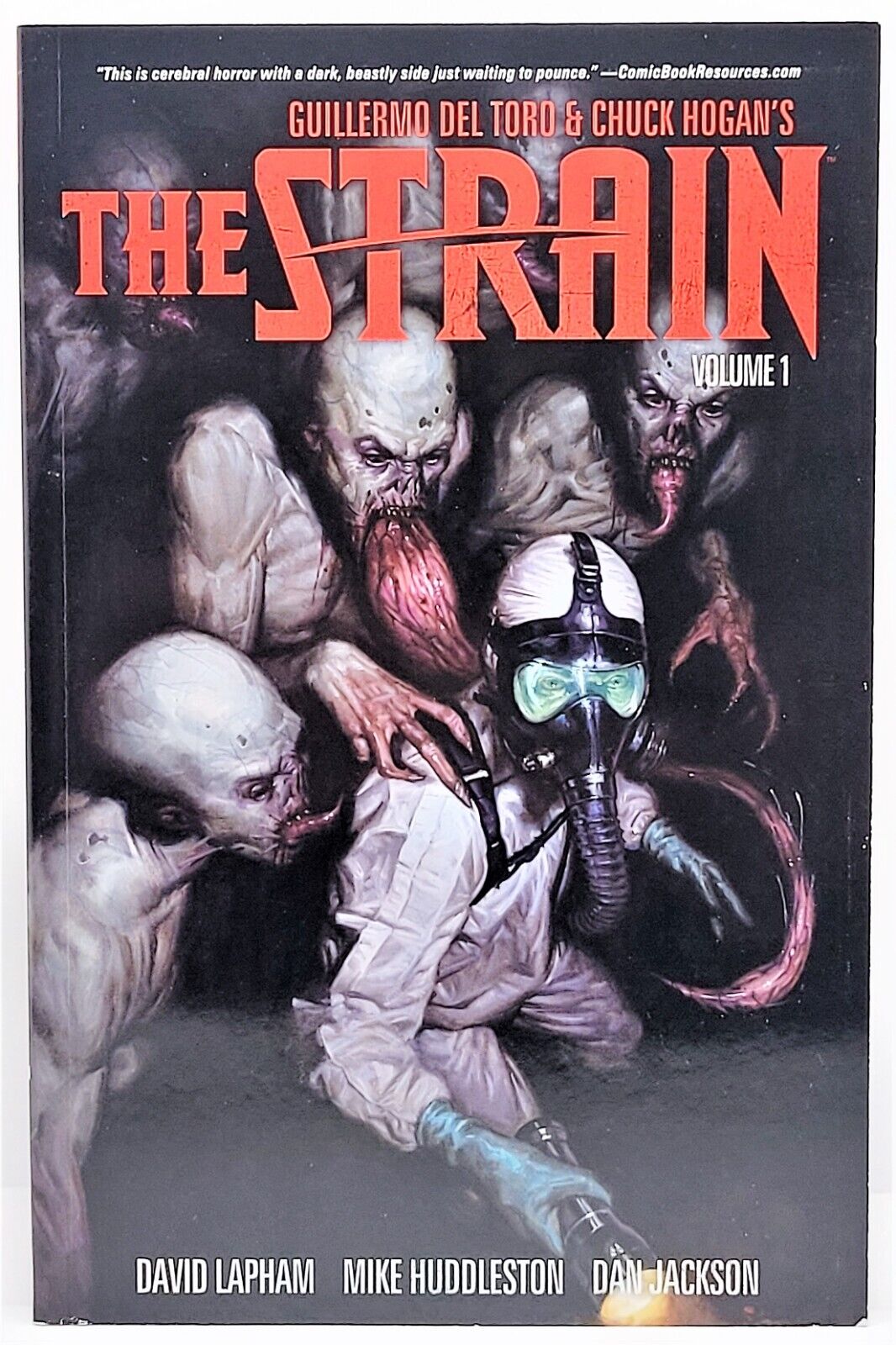 The Strain Volume 1 Graphic Novel Published By Dark Horse Comics - CO4