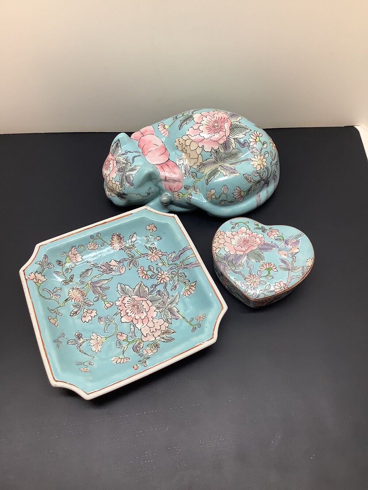 Vtg. JCP Classic Traditions 3pc Hand Painted Teal Floral Set Cat Plate Box