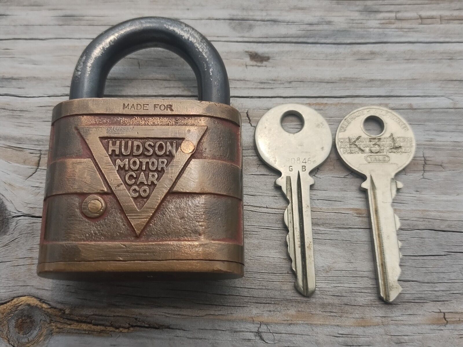Vintage Yale Hudson Motor Car Company Padlock with 2 Original Numbered Keys