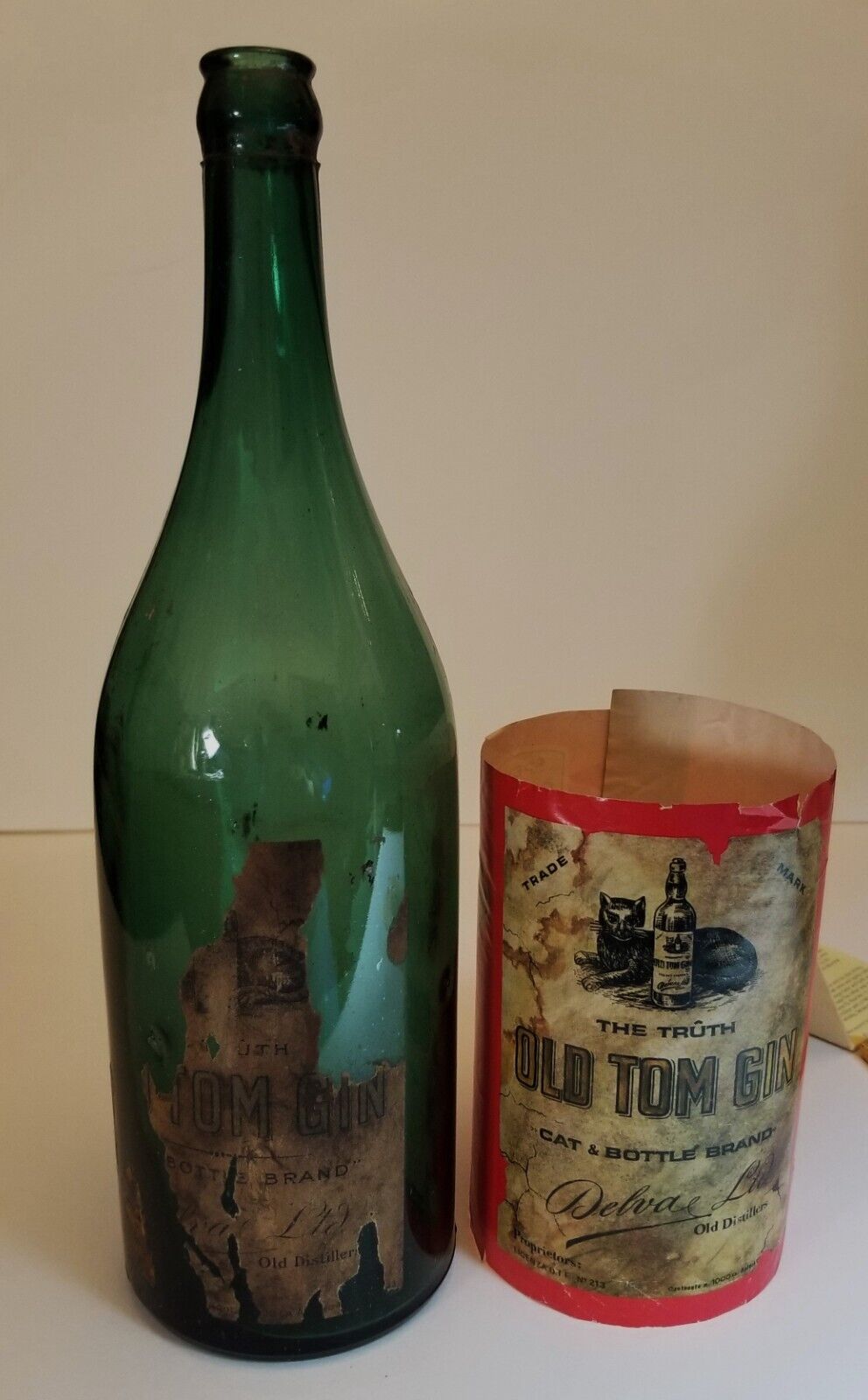 1940s Vintage Old Tom Gin Liquor Bottle AFRIKA KORPS WW II - CAT on label