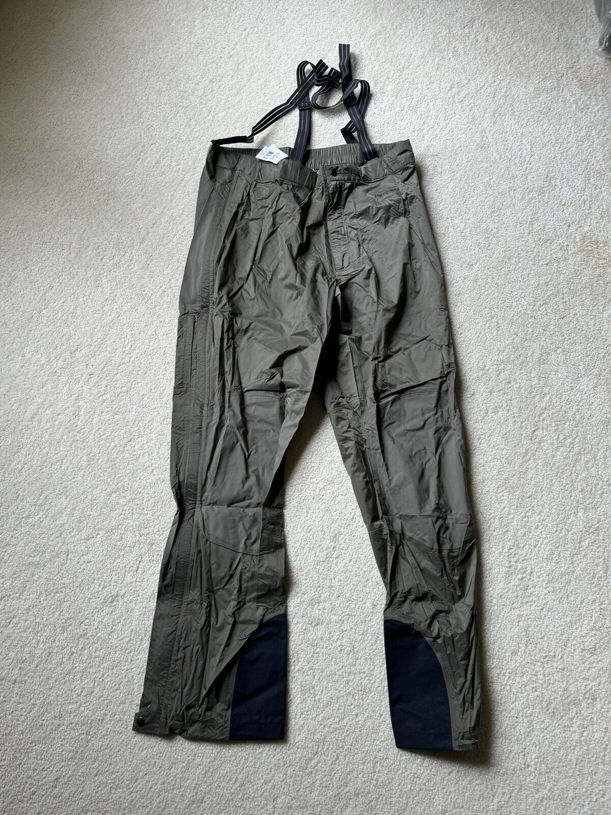 USGI Patagonia Men\'s Stretch Micro-Burst Pants with suspenders Size 40 BRAND NEW