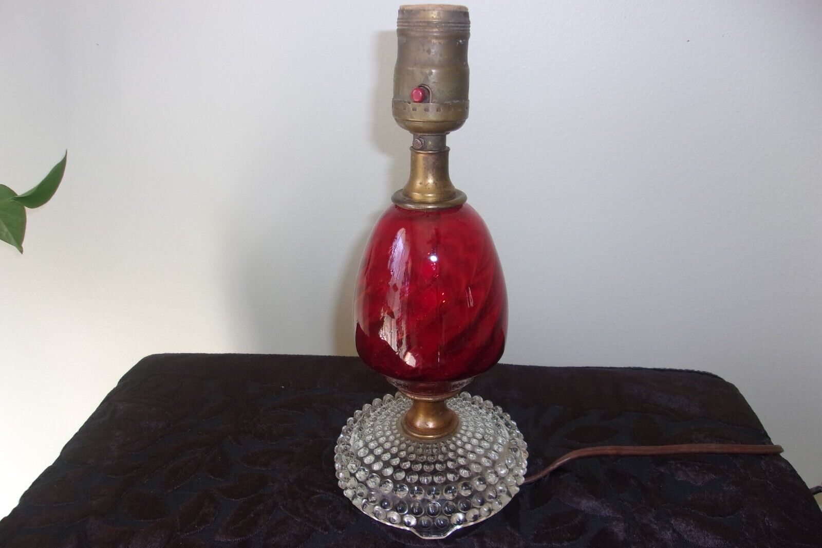 Vintage 1940-50\'s Era Red Globe/Crystal Glass Lamp