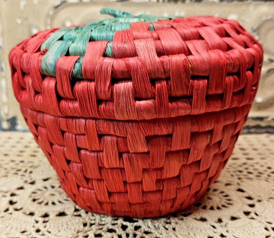 NWT Red & Green Strawberry Woven Basket w/ Attached Lid by Martha\'s Craft