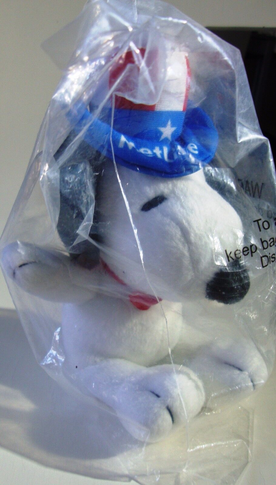 MetLife Insurance Co. Charles M. Schulz Peanuts Uncle Sam Snoopy Plush Toy 2011 