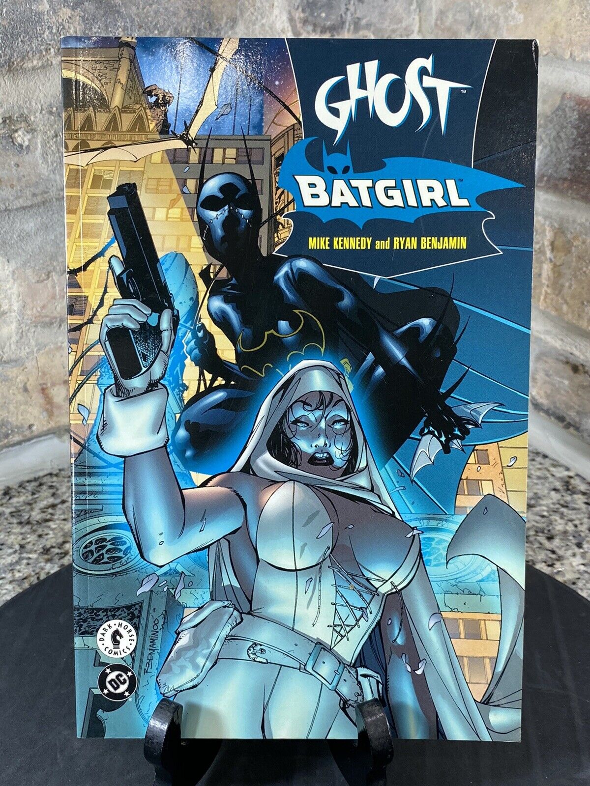 Ghost/Batgirl: The Resurrection Engine Mike Kennedy Dark Horse DC Comic JLA 2001