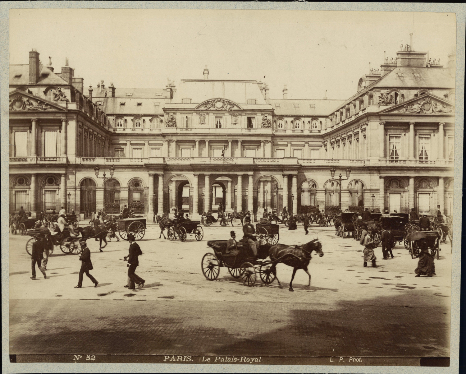 Louis Pamay, Paris, le Palais Royal, ca.1880, vintage albumin print wine print
