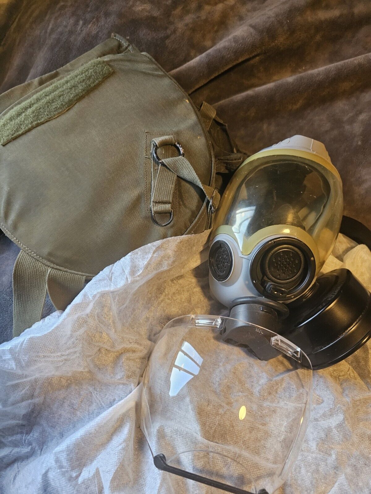 MSA Millennium Full Face Gas Mask  Size Medium Respirator