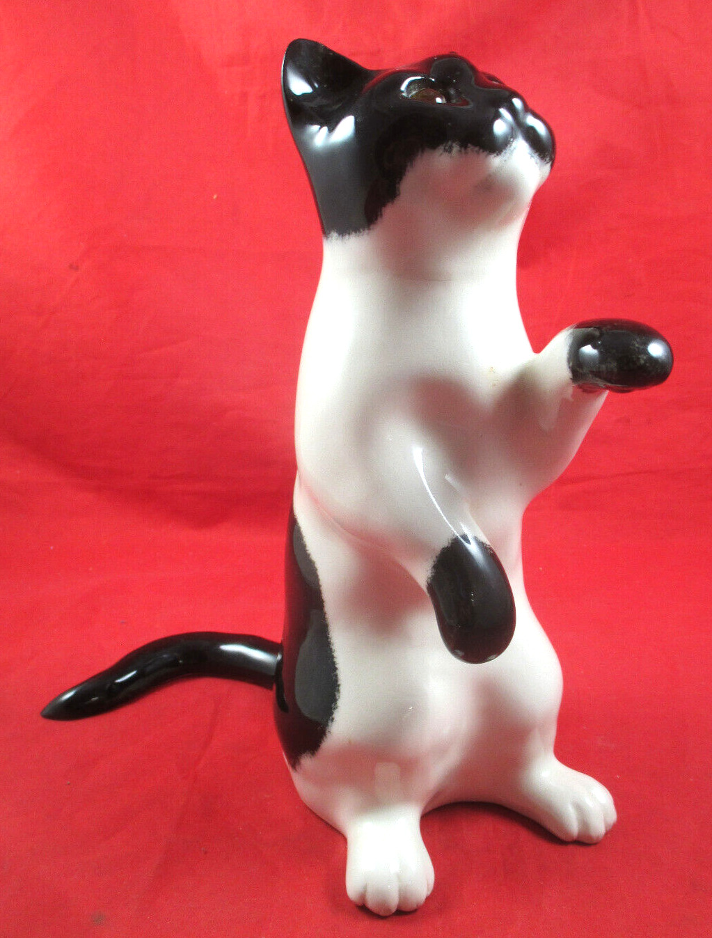 WINSTANLEY  - MIKE HINTON - USA  Porcelain  Cat Figurine