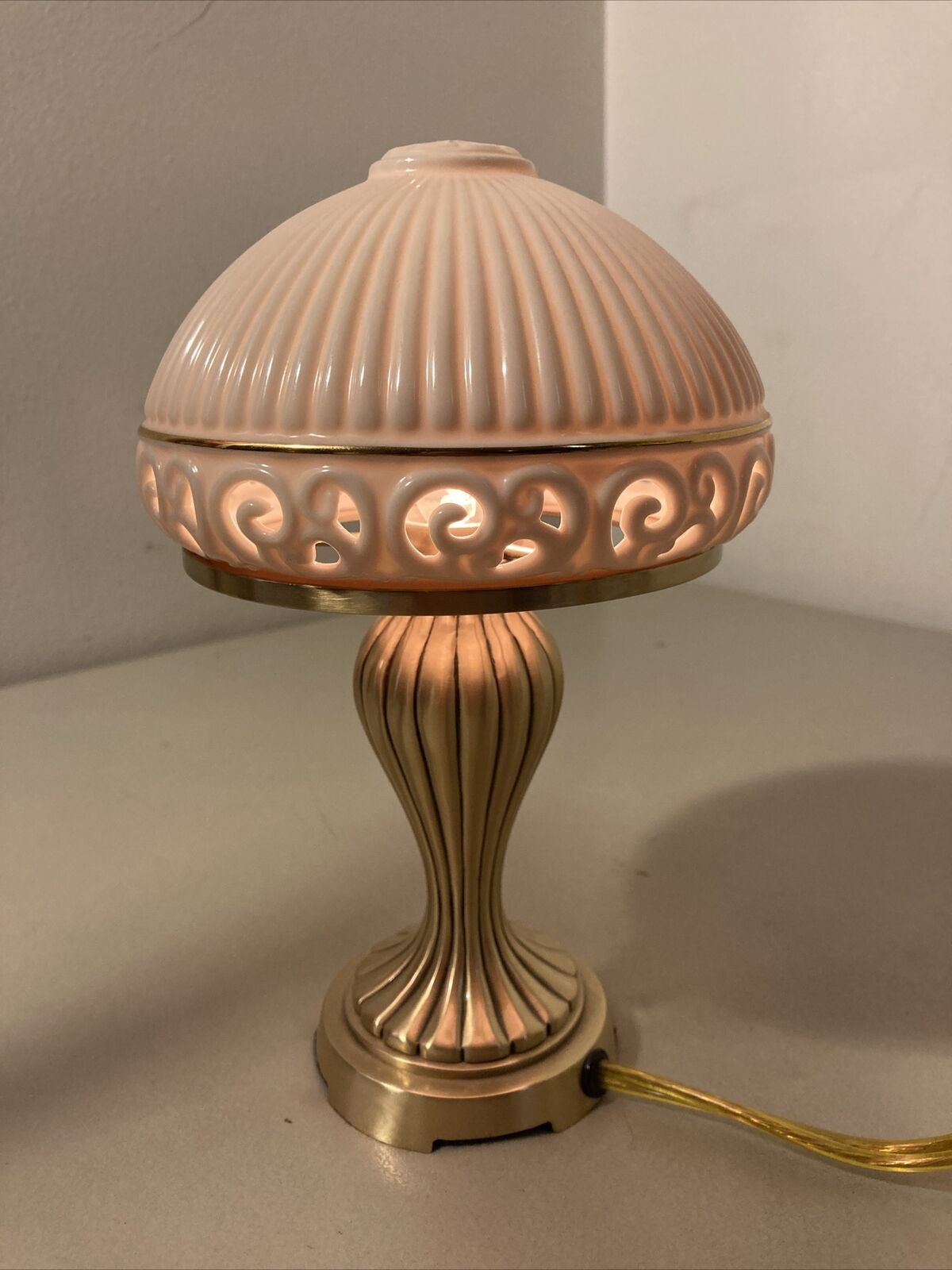 Quoizel Lenox Lamp Brass And Porcelain Accent Table Lamp With Shade 9” Petite