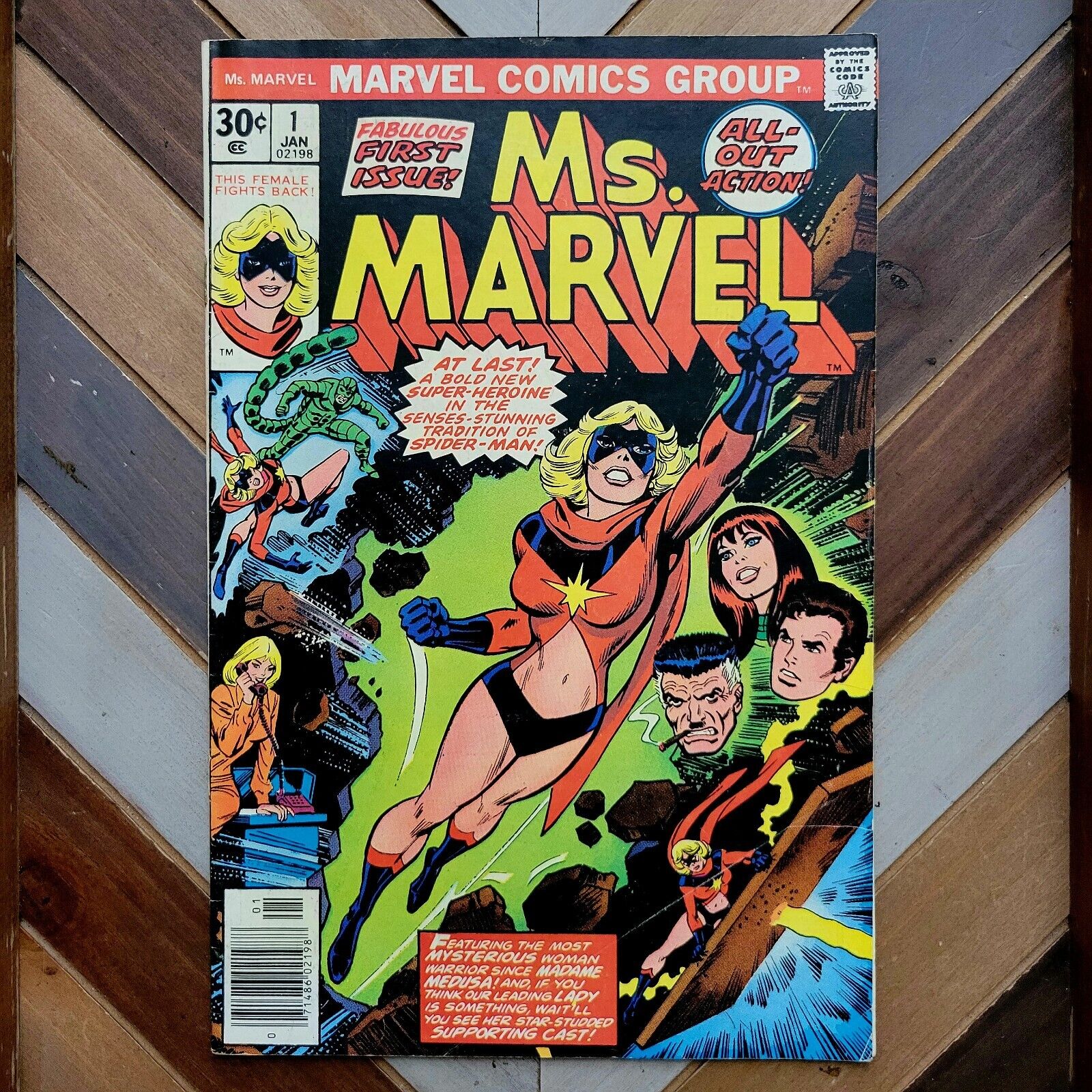 MS MARVEL #1 FN (Marvel 1977) KEY 1st DANVERS w Powers 1st Issue 1st Solo Series