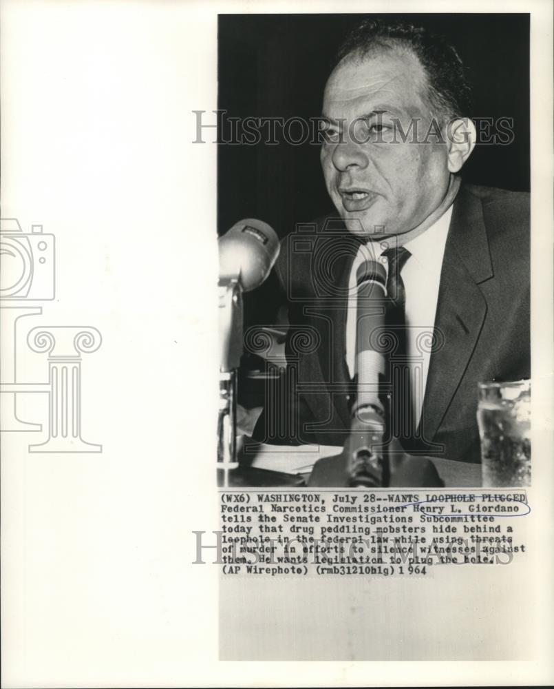 1964 Press Photo Federal Narcotics Commissioner Giordano at Senate Investigation