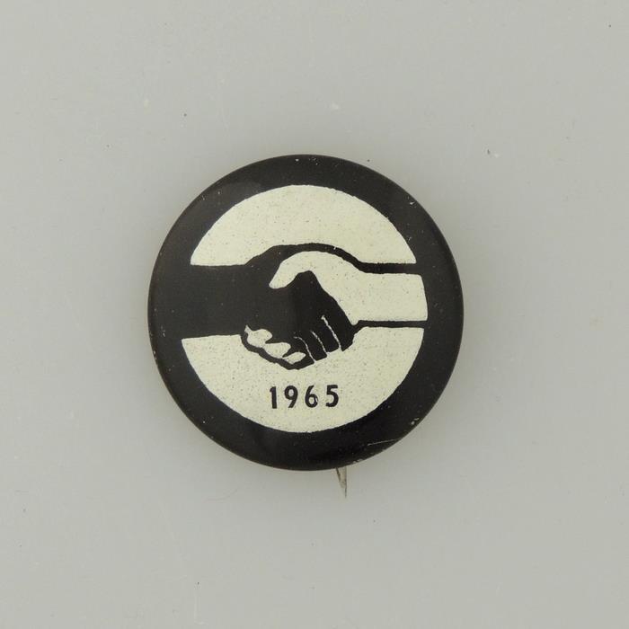 SNCC 1965 Student Non-Violent Comm Civil Rights B&W Handshake Cause Pin Button