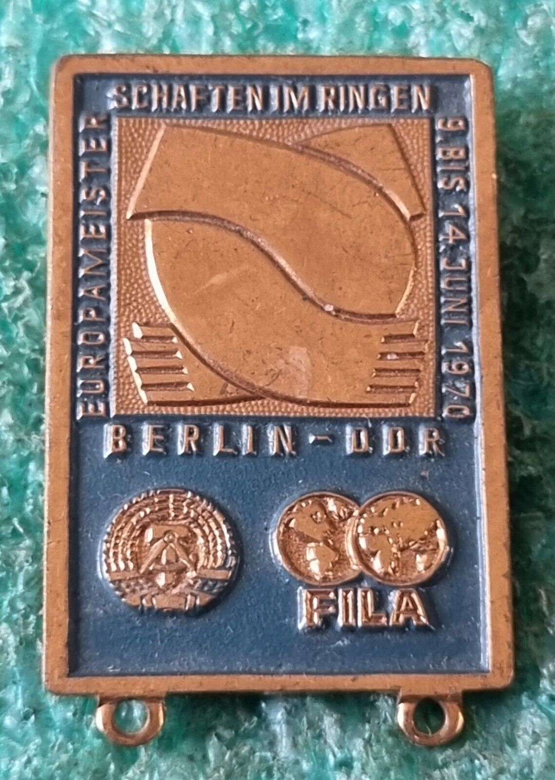 FILA EUROPEAN WRESTLING CHAMPIONSHIP BERLIN 1970 GERMANY-EX-DDR - OLD PIN BADGE