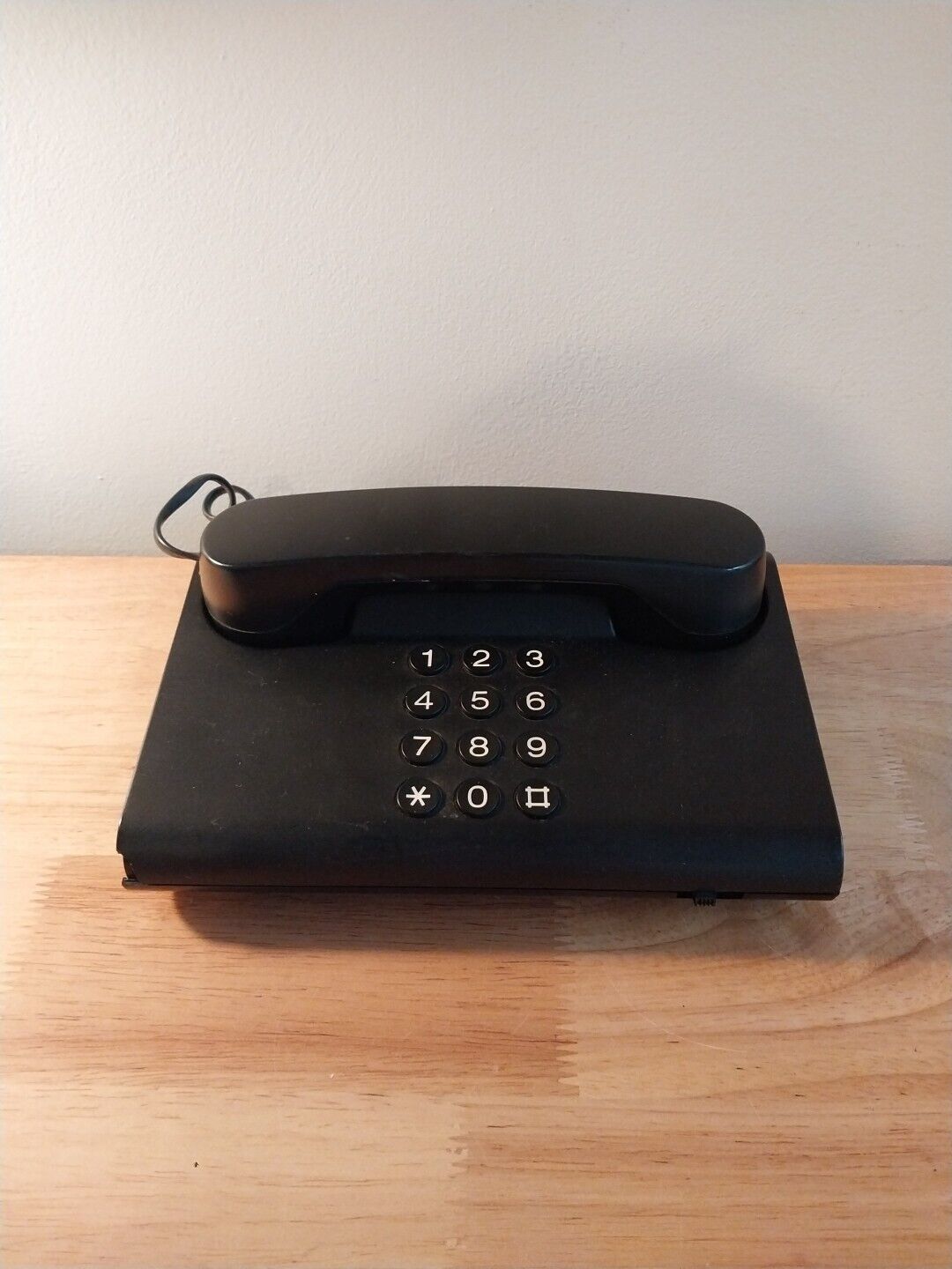 Danmark Retro Vintage Danish 1980s Black Desk Landline Phone.  Works