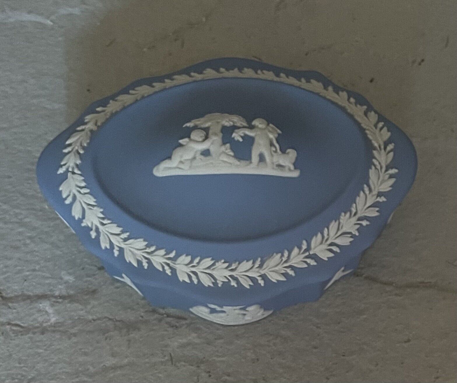 Wedgwood Blue Jasperware Cherub Oval Lidded Scalloped Trinket Box Vintage