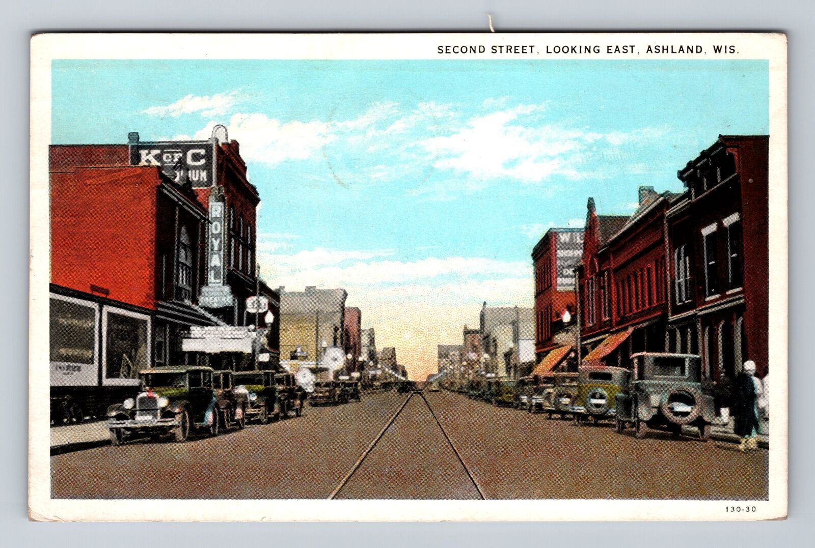 Ashland WI-Wisconsin, Second Street Looking East, Vintage c1933 Postcard