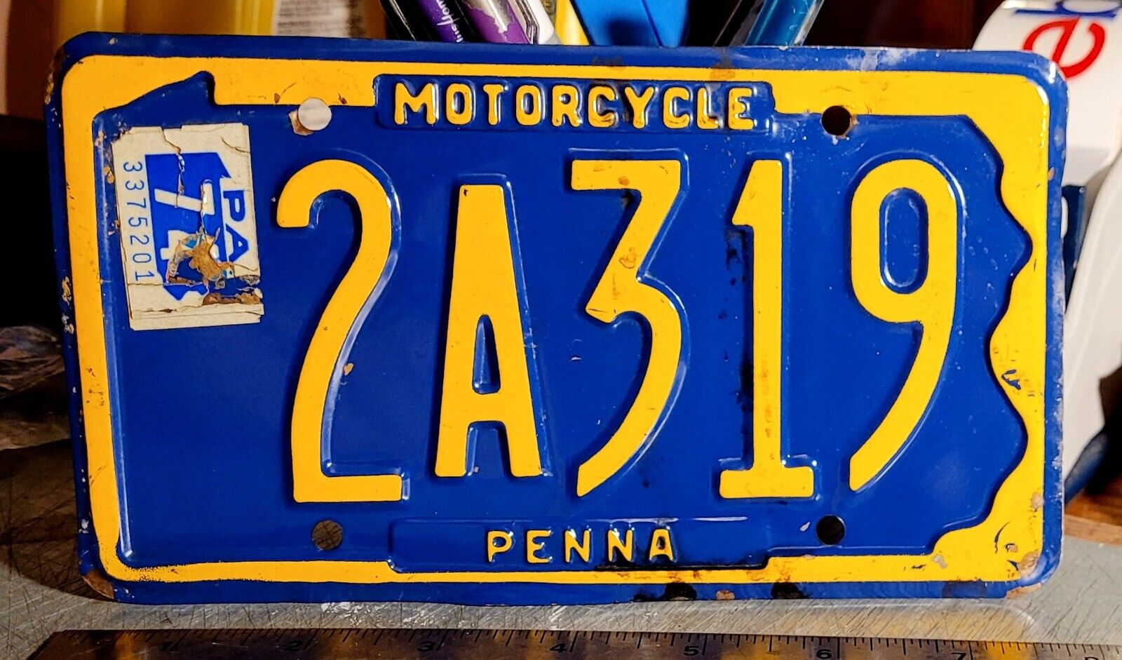 🏍 - PENNSYLVANIA - 1974 motorcycle license plate - original as shown
