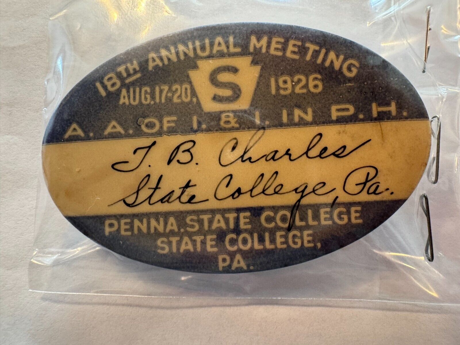 VINTAGE AND RARE 1926 PENNSYLVANIA STATE COLLEGE A.A. OF I & I. IN P.H. BUTTON