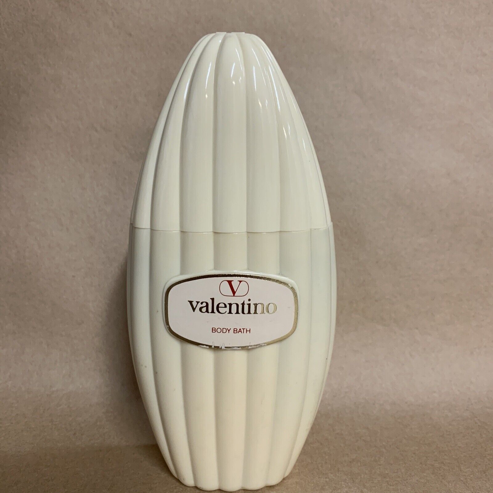 Vintage Valentino V Body Bath 6.6oz 200 ml 1986