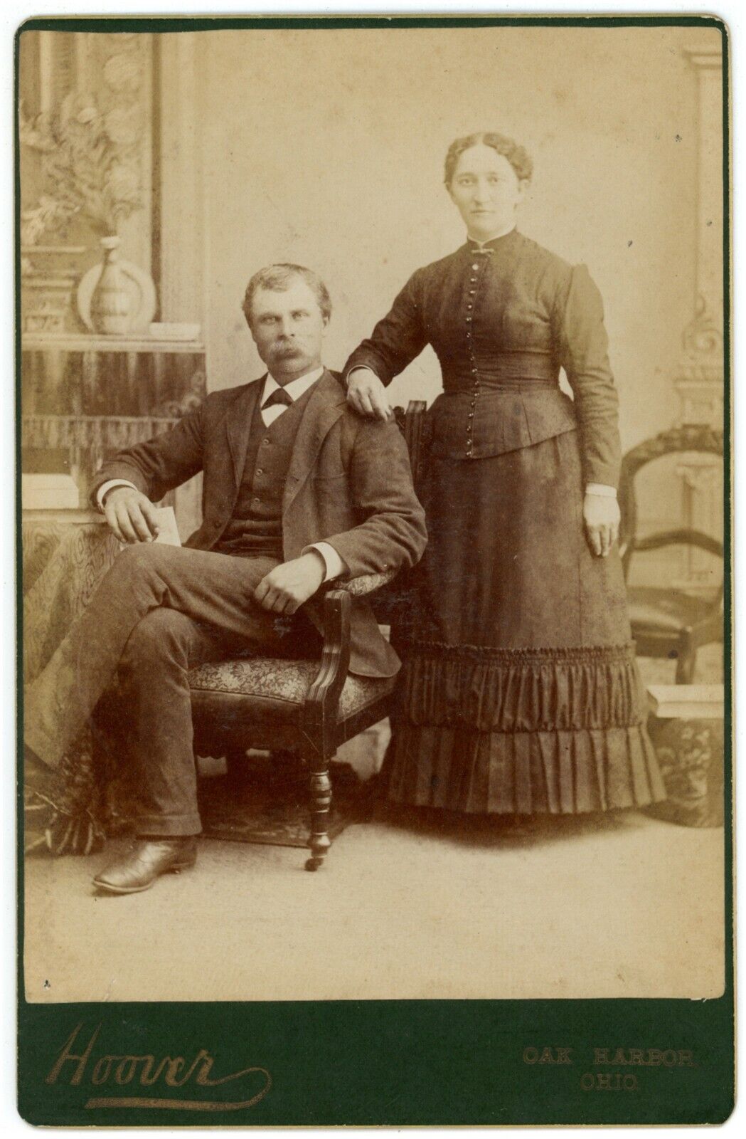 CIRCA 1890\'S CABINET CARD Stoic Couple Man Mustache Dress Hoover Oak Harbor, OH