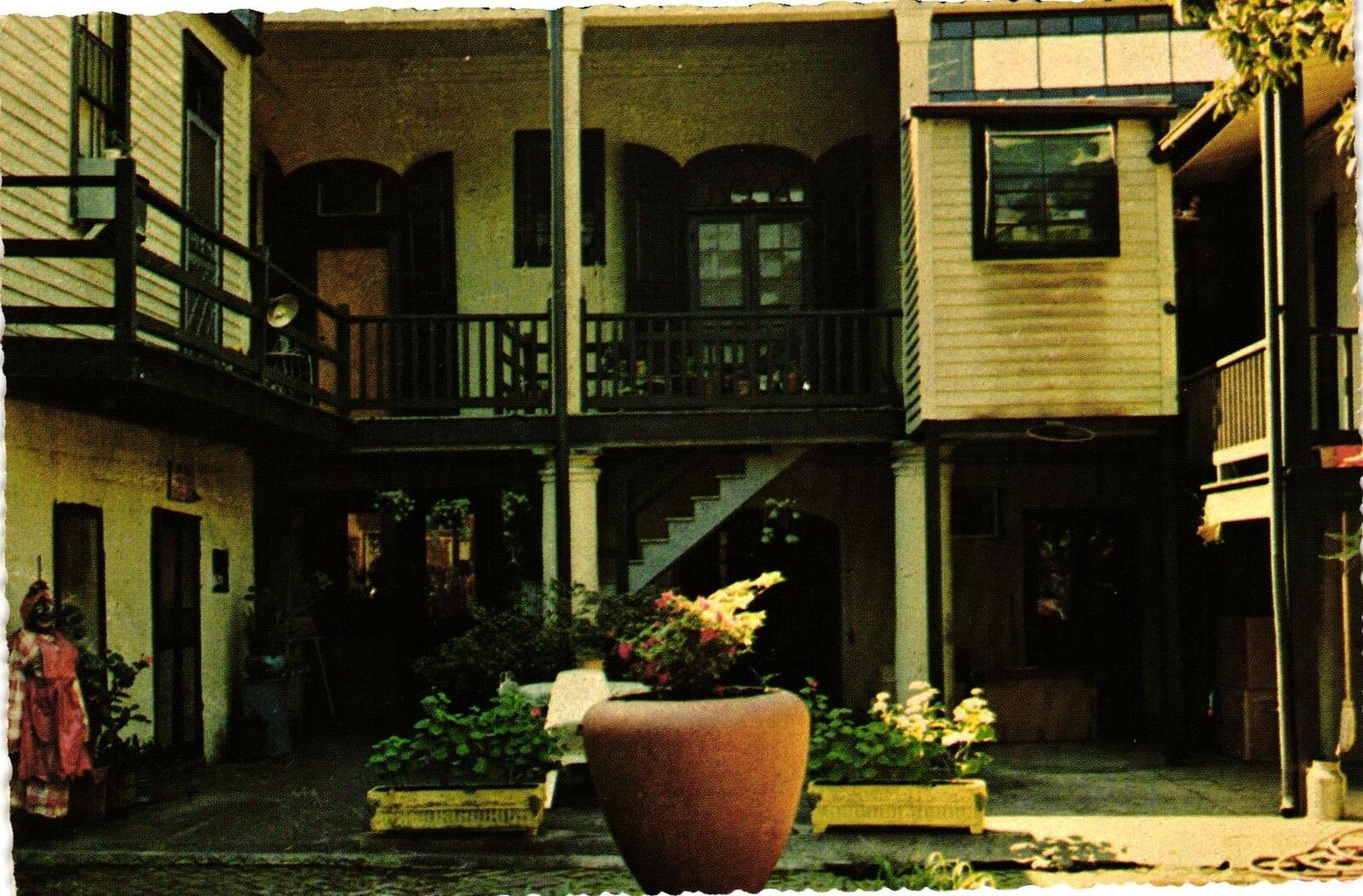 Vintage Postcard 4x6- Patti\'s Courtyard, New Orleans, LA 1960-80s