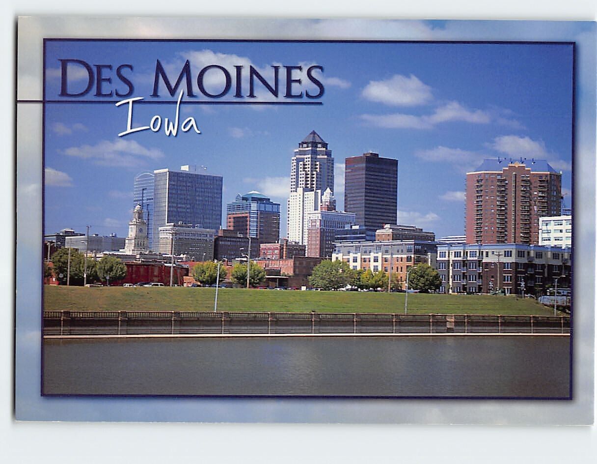 Postcard Des Moines Iowa USA