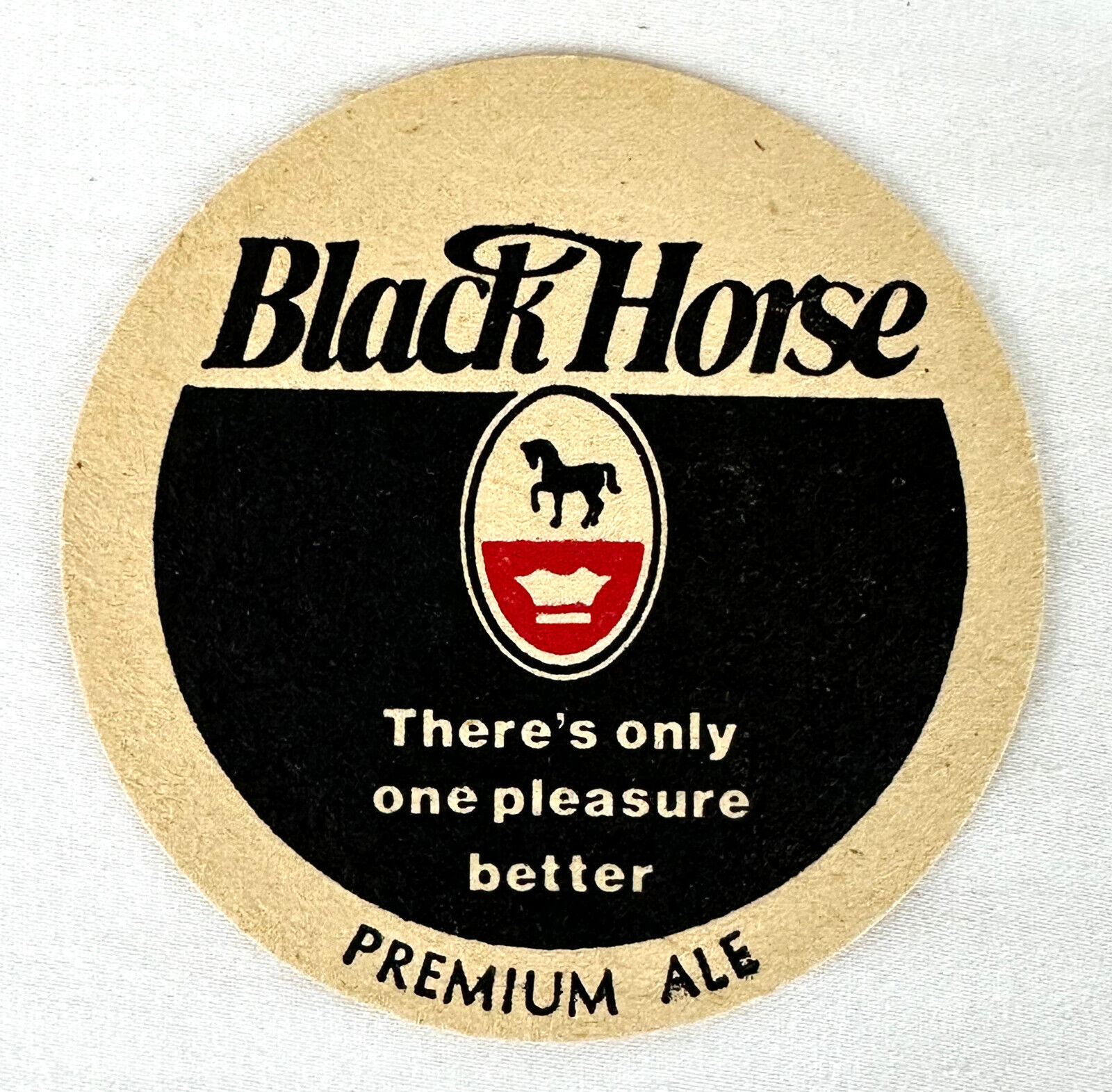 Koch\'s - Black Horse Premium Ale - DUNKIRK NY | 3-1/2\