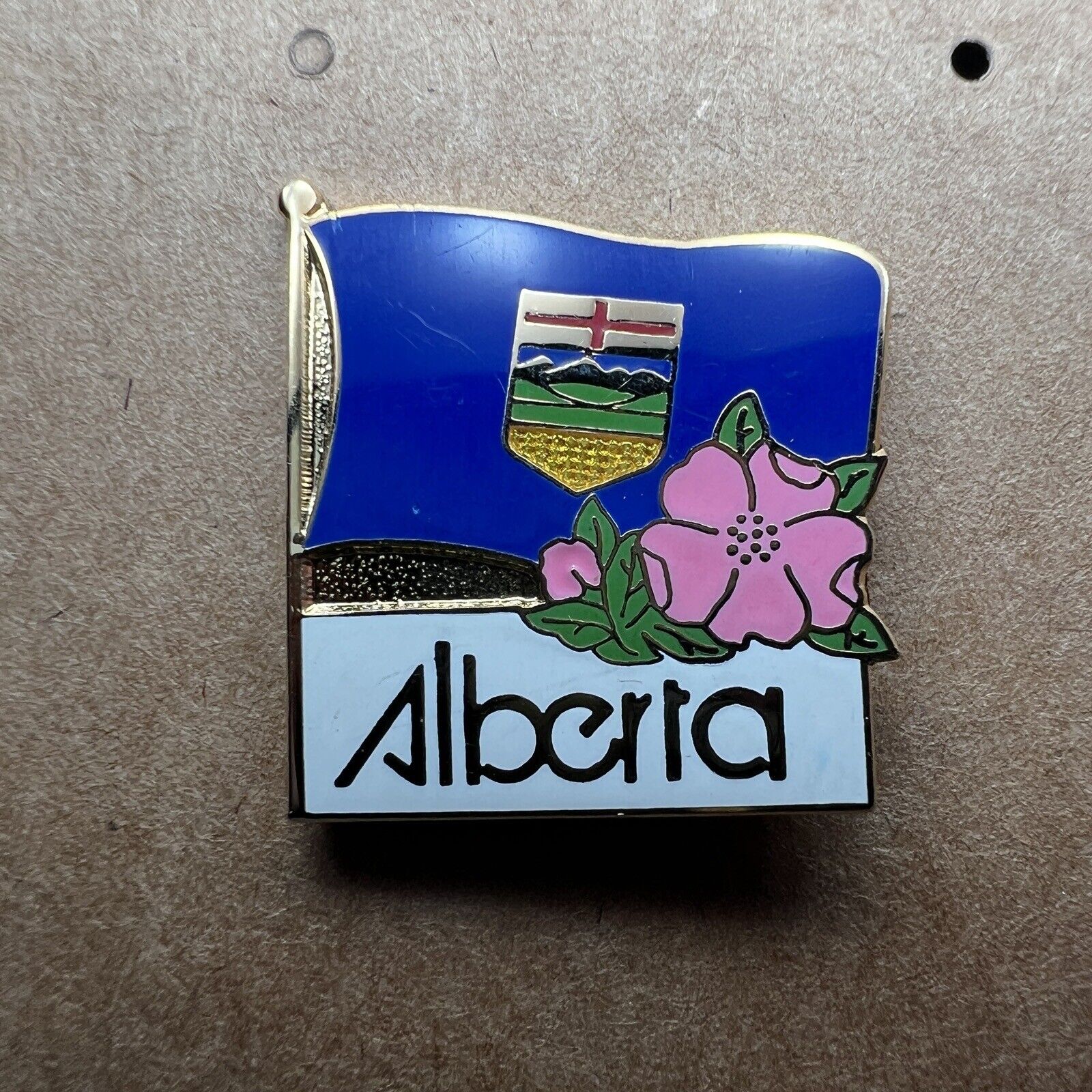 Vtg Lapel Pin Alberta Canada Enamel Gold Tone Flower Flag Crest Hat Jacket Tac