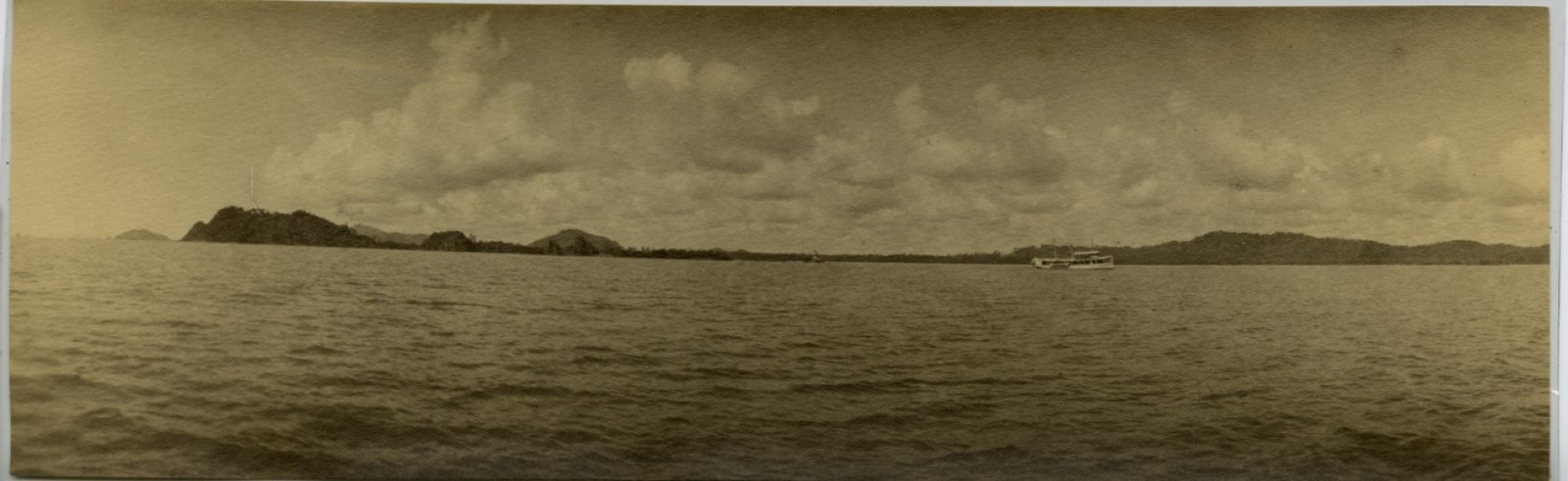 Malaysia, Vintage Print Panorama, Malaysia Silver Print 8x28 circa 1920