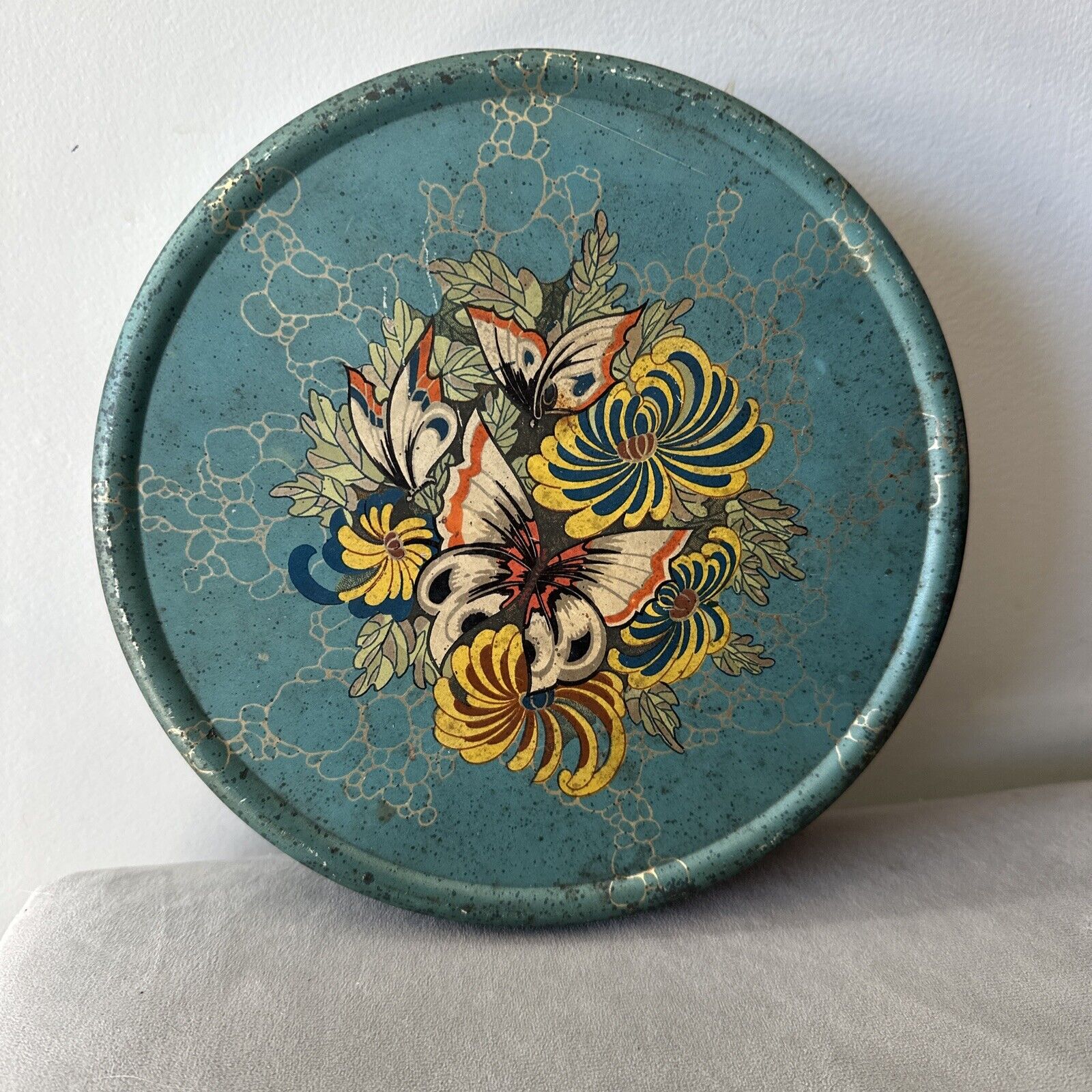 Vintage 8” Round Tin With Butterflies 