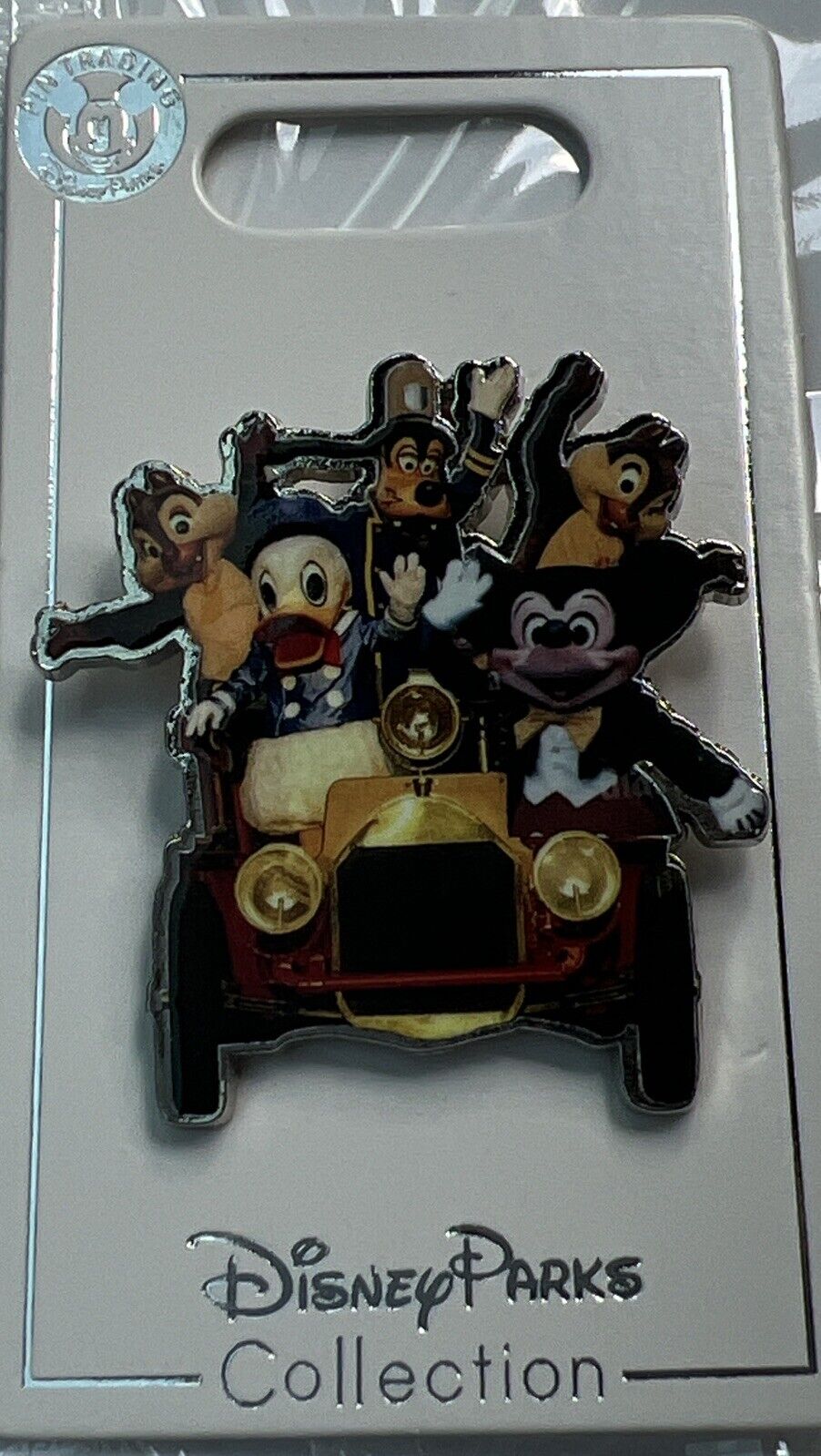 Disney~ 2020 Mickey Mouse Donald Goofy Chip N Dale in a Car Pin ~ New