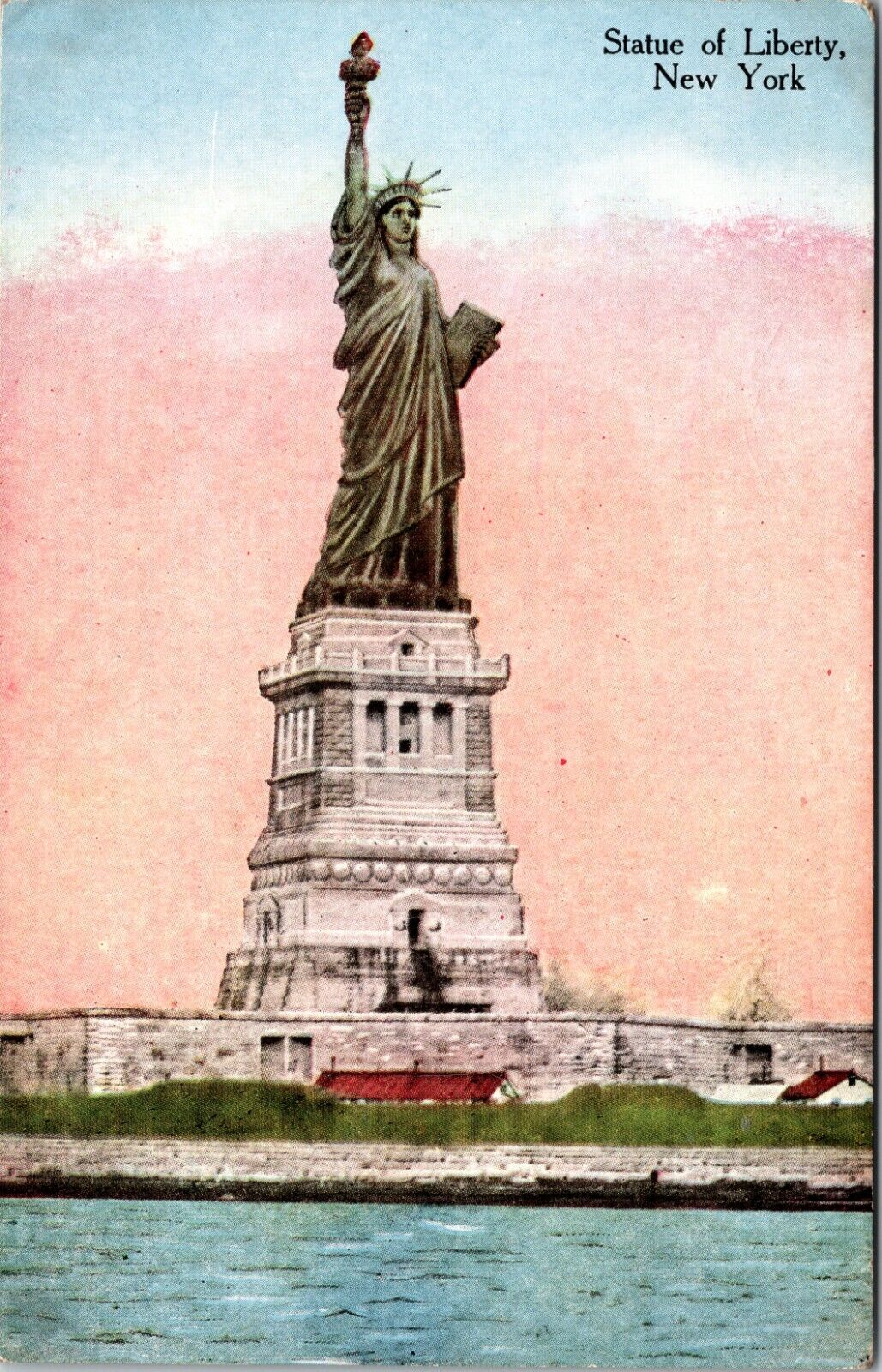 c1910s Statue of Liberty Bedloe\'s Island New York Vintage Postcard